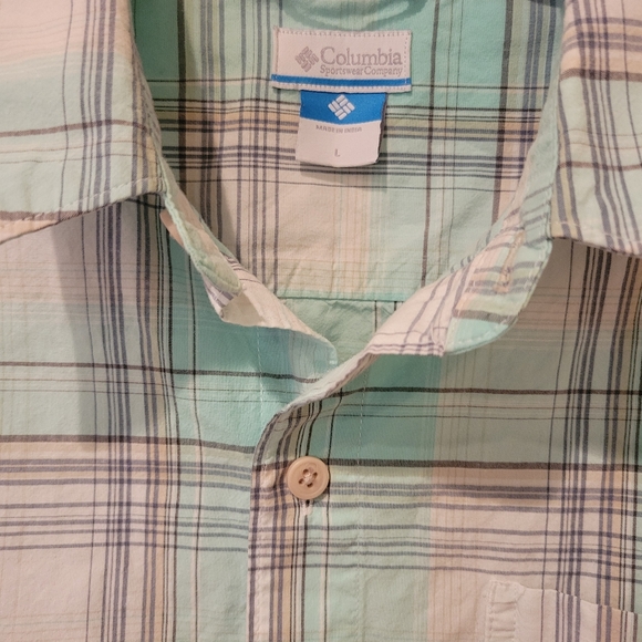 Men's Columbia Long Sleeve Button Down Shirt - Picture 3 of 3